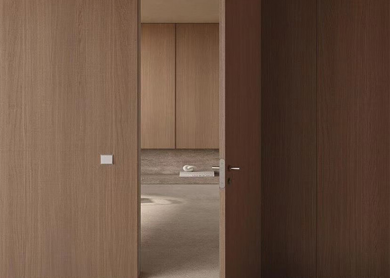 Floor-to-ceiling Vertical Wood Grain Pattern Interior Doors