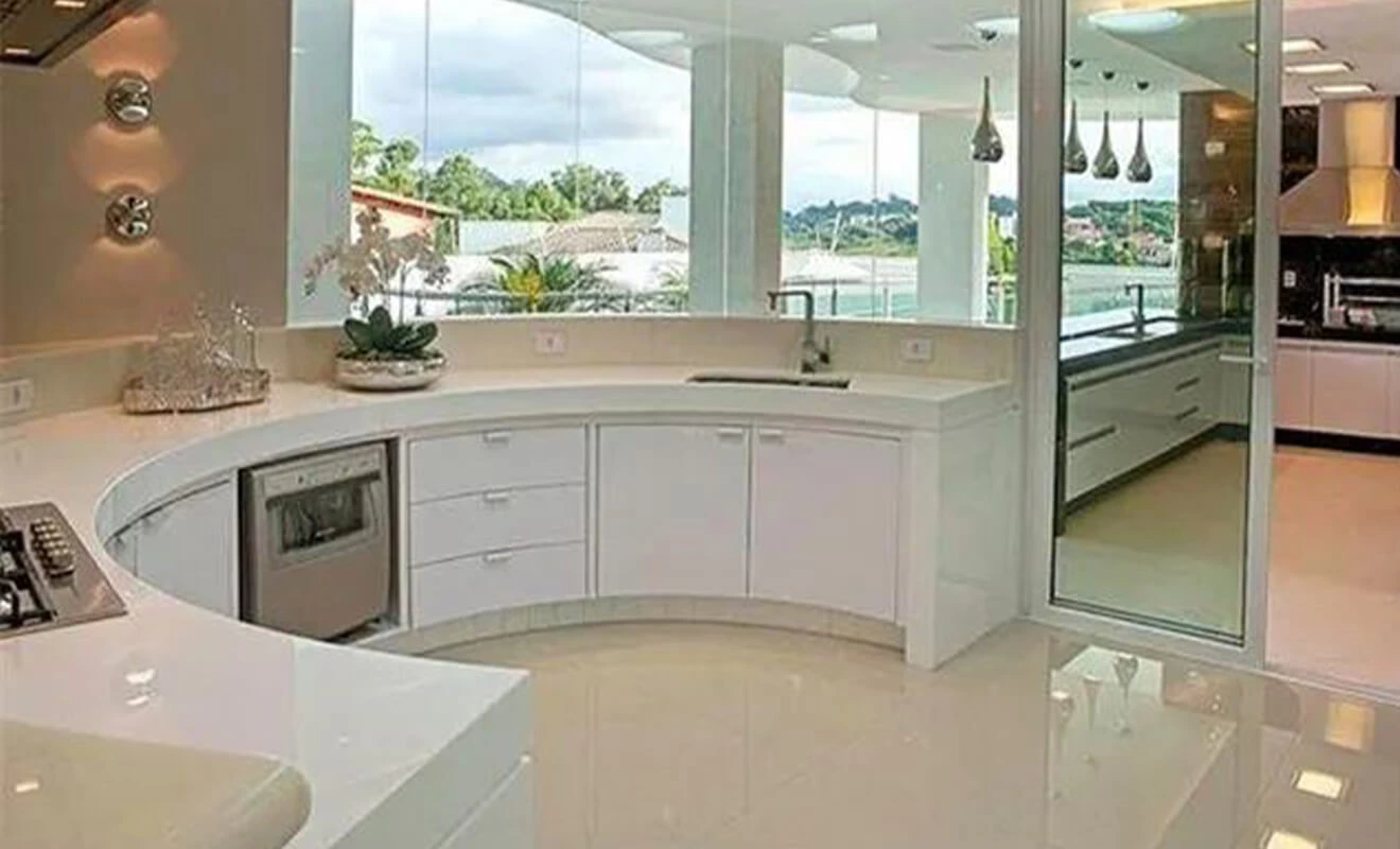 Circular Kitchens