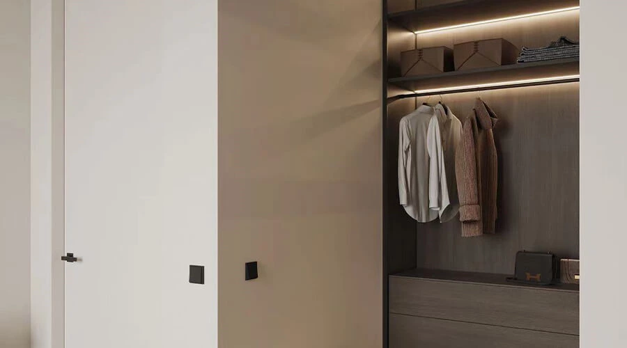 Small Walk-in Closet