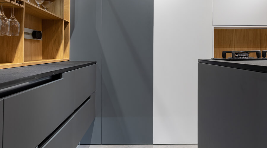 Handleless Design Lacquer Finish L Shaped Cabinet with Island
