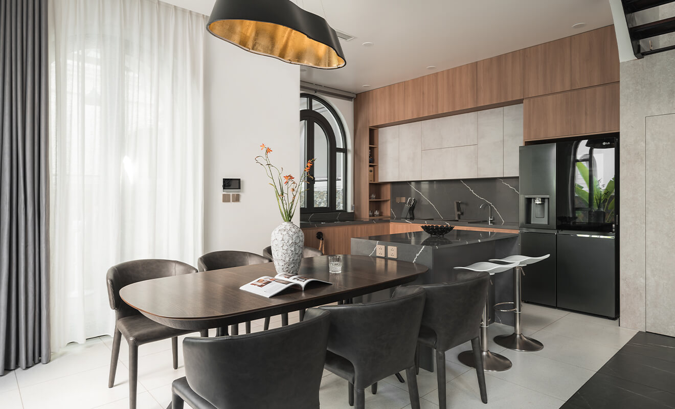 8 Modern Luxury Kitchen Designs for A Lavish Home