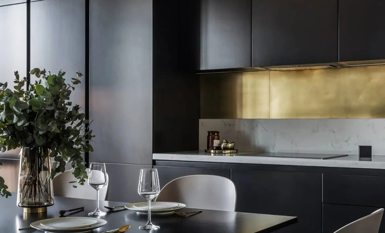 Inspirations to Make a Black Kitchen Work for You