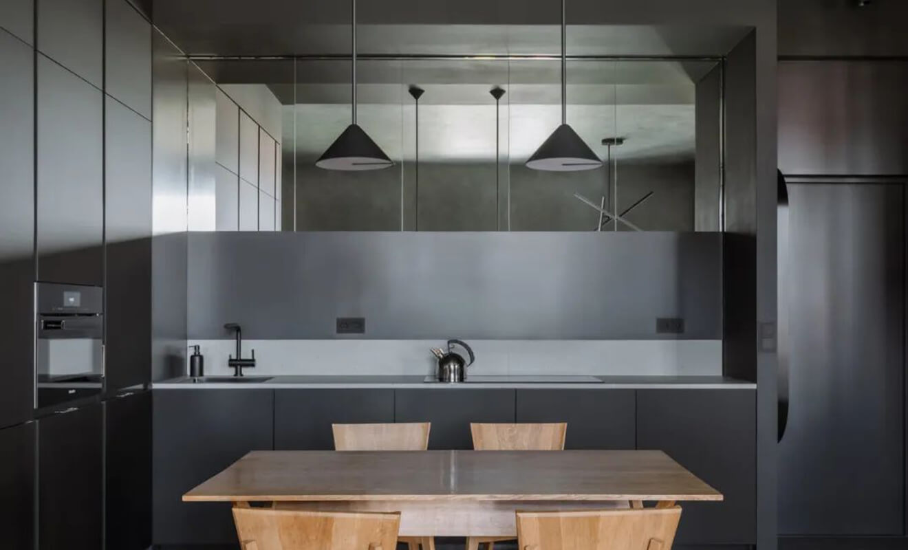 Inspirations to Make a Black Kitchen Work for You